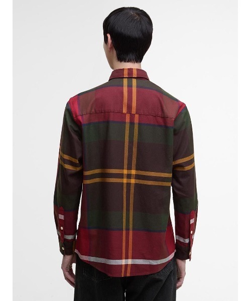 Barbour(バブアー)の「Renford タータン チェック シャツ(オーバーサイズフィット)(シャツ/ブラウス・メンズ・オリーブ/グリーン/レッド/ベージュ・34/36/38/40)」の6枚目の写真