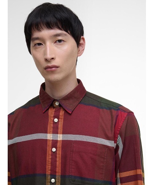 Barbour(バブアー)の「Renford タータン チェック シャツ(オーバーサイズフィット)(シャツ/ブラウス・メンズ・オリーブ/グリーン/レッド/ベージュ・34/36/38/40)」の7枚目の写真