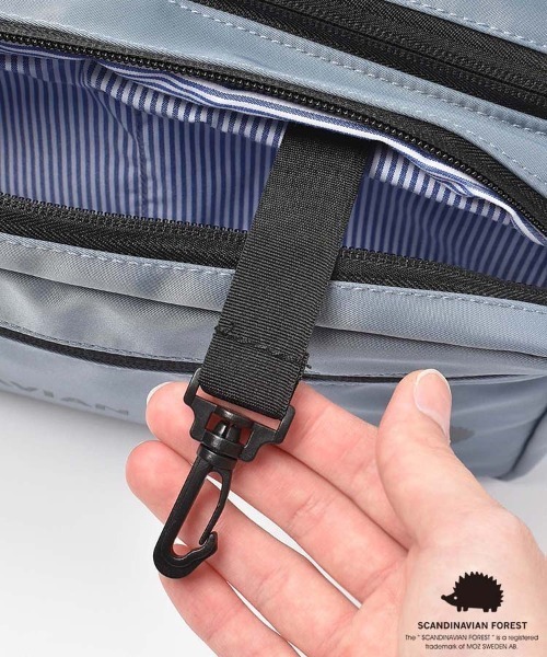SCANDINAVIAN FOREST（スカンジナビアン・フォレスト）の「スカンジナビアダブルファスナーショルダー（ショルダーバッグ・レディース・ブラック/ピンクベージュ/チャコール・FREE）」の13枚目の写真