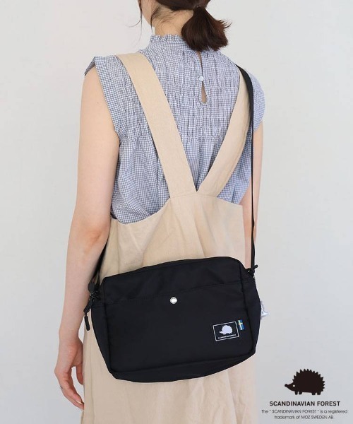 SCANDINAVIAN FOREST（スカンジナビアン・フォレスト）の「スカンジナビアダブルファスナーショルダー（ショルダーバッグ・レディース・ブラック/ピンクベージュ/チャコール・FREE）」の22枚目の写真