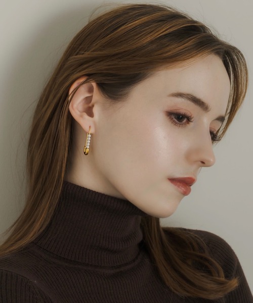 muku(ムク)の「PIERCE/SAFETY PIN×PEARL(ピアス(両耳用)・レディース・ゴールド/シルバー・FREE)」の5枚目の写真