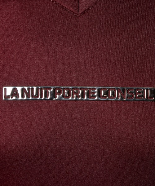 HIDEAWAYS NICOLE(ハイダウェイニコル)の「【WEB限定】メタルジェルプリントVネックプルオーバー(Tシャツ/カットソー・メンズ・ブラック/オフホワイト/チャコールグレー/ボルドー・MEDIUM/LARGE/X-LARGE)」の5枚目の写真