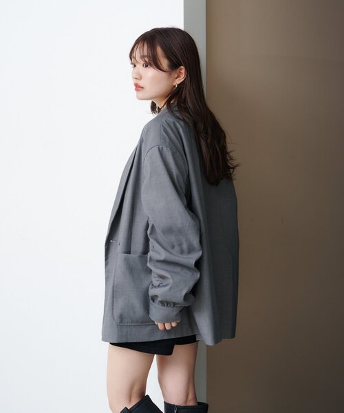 Kastane（カスタネ）の「ダブル袖ギャザージャケット（テーラード