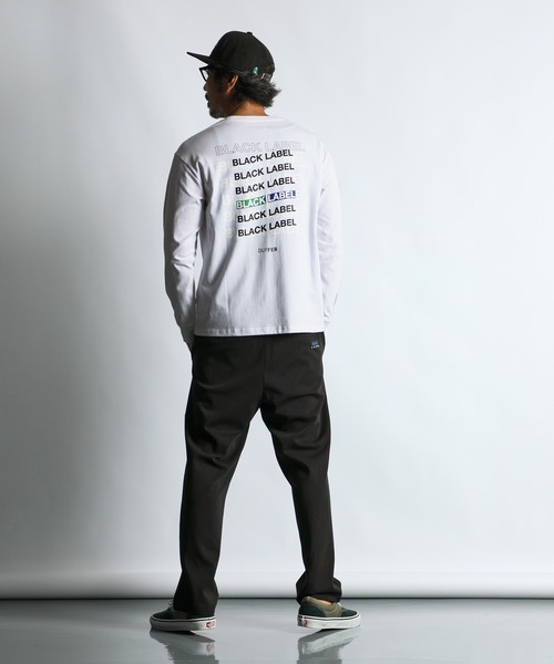 The DUFFER of ST.GEORGE(ザダファーオブセントジョージ)の「〔BLACK LABEL〕QUICK DRY MULTI LOGO L/S TEE:速乾 マルチロゴ ロングスリーブTシャツ ロンT(Tシャツ/カットソー・メンズ・ホワイト/ブラック・SMALL/X-LARGE/LARGE/MEDIUM)」の4枚目の写真