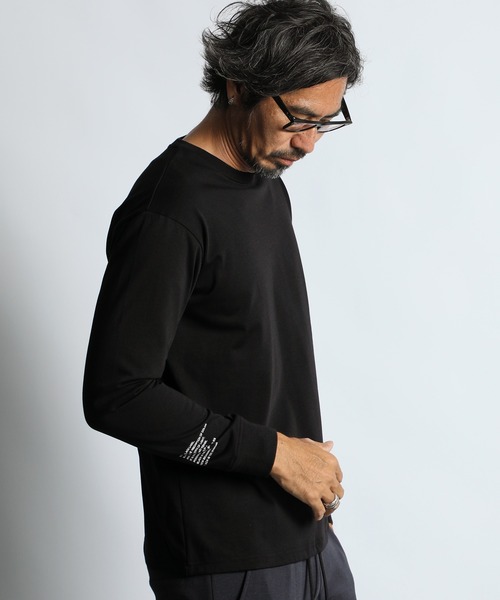 The DUFFER of ST.GEORGE(ザダファーオブセントジョージ)の「〔BLACK LABEL〕QUICK DRY MULTI LOGO L/S TEE:速乾 マルチロゴ ロングスリーブTシャツ ロンT(Tシャツ/カットソー・メンズ・ホワイト/ブラック・SMALL/X-LARGE/LARGE/MEDIUM)」の6枚目の写真