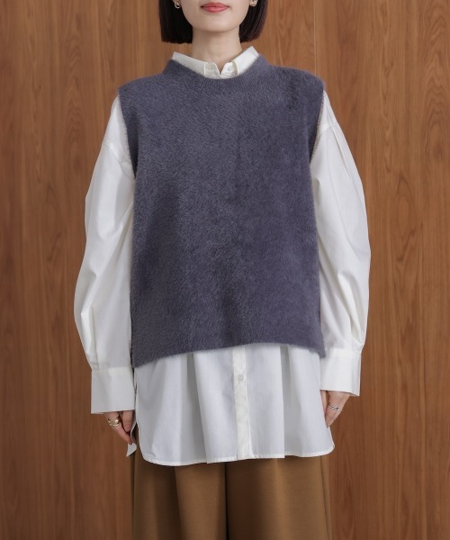 Bou Jeloud（ブージュルード）の「ダブルフェイスフェザースリットベスト（ベスト・レディース・チャコールグレー/ブラウン/グレイッシュベージュ・38）」の4枚目の写真