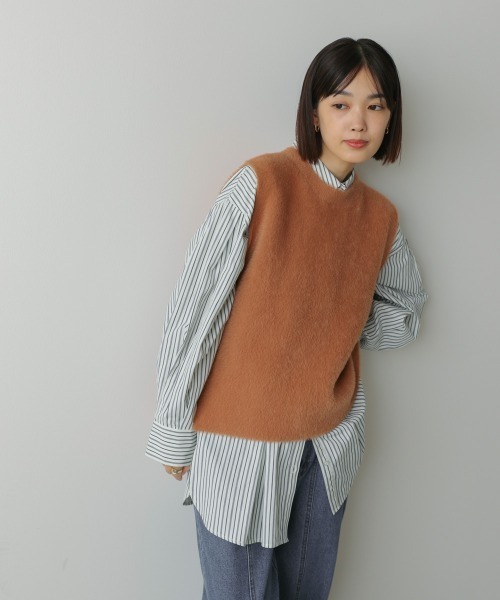 Bou Jeloud（ブージュルード）の「ダブルフェイスフェザースリットベスト（ベスト・レディース・チャコールグレー/ブラウン/グレイッシュベージュ・38）」の9枚目の写真