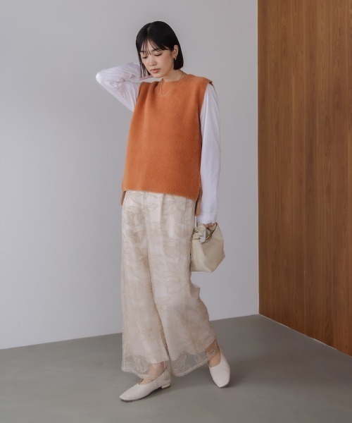 Bou Jeloud（ブージュルード）の「ダブルフェイスフェザースリットベスト（ベスト・レディース・チャコールグレー/ブラウン/グレイッシュベージュ・38）」の16枚目の写真