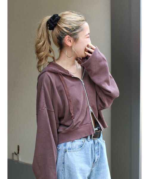 Ungrid（アングリッド）の「ダブルジップヴィンテージショートパーカー（パーカー・レディース・ブラウン/チャコールグレー/アイボリー・FREE）」の13枚目の写真