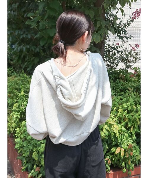 Ungrid（アングリッド）の「ダブルジップヴィンテージショートパーカー（パーカー・レディース・ブラウン/チャコールグレー/アイボリー・FREE）」の8枚目の写真