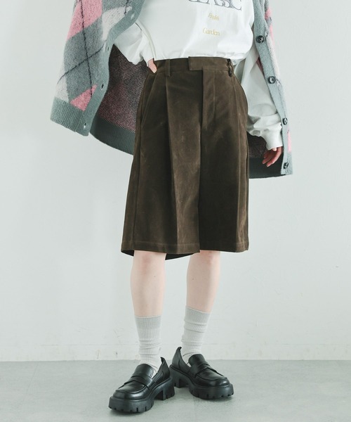 RAGEBLUE(レイジブルー)の「タックハーフパンツ/セットアップ対応(スラックス・レディース・グレー系/ブラック系/ブラウン系・FREE)」の2枚目の写真