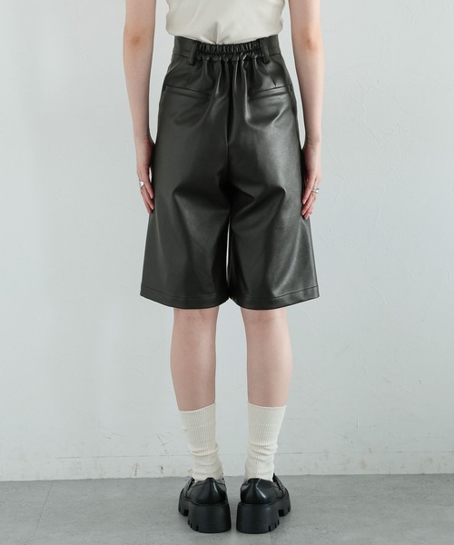 RAGEBLUE(レイジブルー)の「タックハーフパンツ/セットアップ対応(スラックス・レディース・グレー系/ブラック系/ブラウン系・FREE)」の17枚目の写真