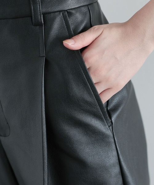 RAGEBLUE(レイジブルー)の「タックハーフパンツ/セットアップ対応(スラックス・レディース・グレー系/ブラック系/ブラウン系・FREE)」の19枚目の写真