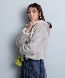 JUSGLITTY（ジャスグリッティー）の「ハート刺繍ショートジャケット
