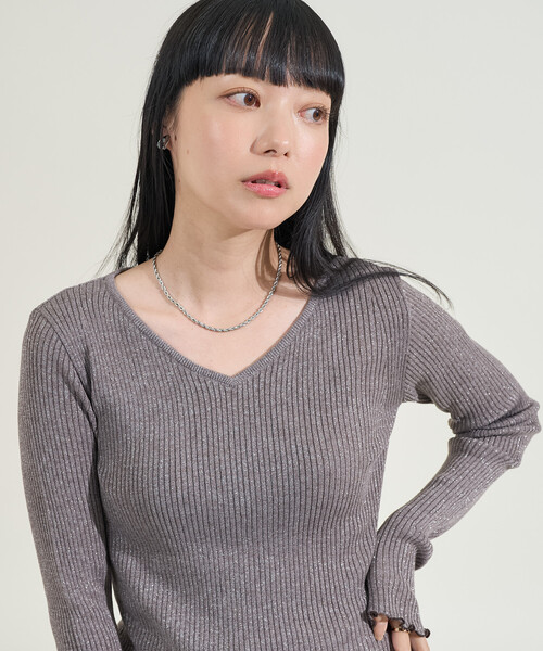 FREAK'S STORE(フリークスストア)の「ウォッシャブル ラメ Vネックニット(ニット/セーター・レディース・ブラック/サックスブルー/ライトグレー/ピンク・フリ-)」の16枚目の写真