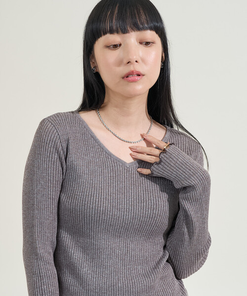 FREAK'S STORE(フリークスストア)の「ウォッシャブル ラメ Vネックニット(ニット/セーター・レディース・ブラック/サックスブルー/ライトグレー/ピンク・フリ-)」の18枚目の写真