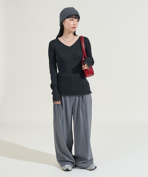 FREAK'S STORE(フリークスストア)の「ウォッシャブル ラメ Vネックニット(ニット/セーター・レディース・ブラック/サックスブルー/ライトグレー/ピンク・フリ-)」の21枚目の写真