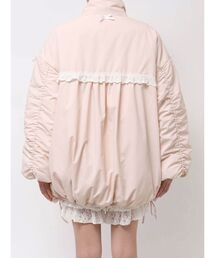 ribbonフリルパデットジャケットを使った人気ファッション