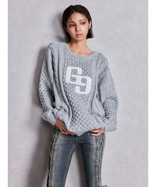 GYDA（ジェイダ）の「GGサガラ刺繍ケーブルニットトップス（ニット/セーター・レディース・ピンク/グレー/オフホワイト/ブラック・FREE）」の8枚目の写真