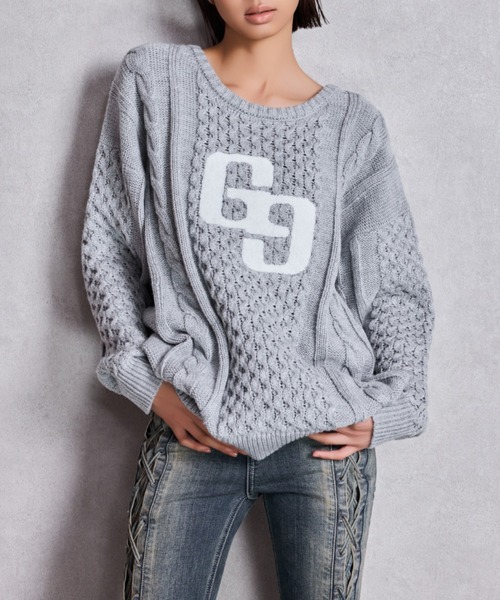 GYDA（ジェイダ）の「GGサガラ刺繍ケーブルニットトップス（ニット/セーター・レディース・ピンク/グレー/オフホワイト/ブラック・FREE）」の3枚目の写真