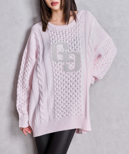 GYDA（ジェイダ）の「GGサガラ刺繍ケーブルニットトップス（ニット/セーター・レディース・ピンク/グレー/オフホワイト/ブラック・FREE）」の4枚目の写真