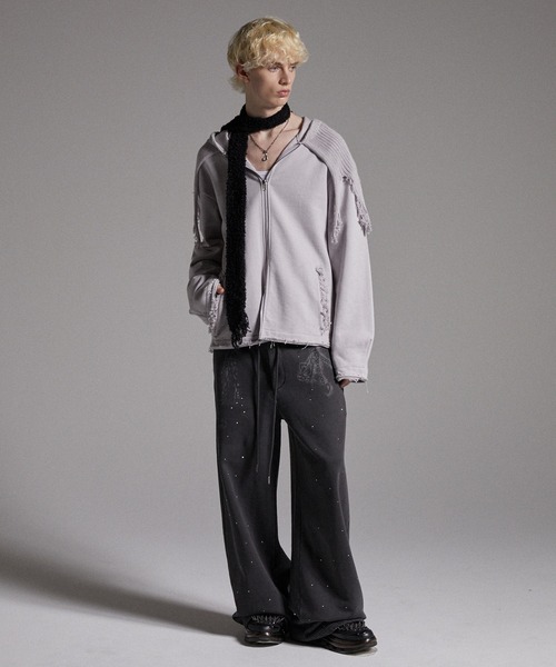 grancy ラインストーンデザインレイヤードスウェットパンツ　ブラック GRANCY（グランシー）の「【GRANCY】Rhinestone Design Layered