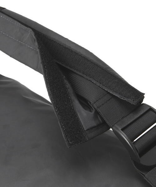 PACKING(パッキング)の「PACKING/パッキング BLACK REFLECTIVE MESSENGER(メッセンジャーバッグ・メンズ・ブラック・F)」の20枚目の写真