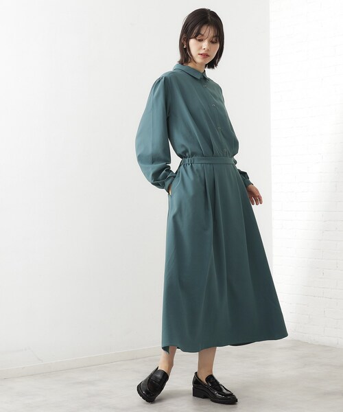 THE SHOP TK （ザ ショップ ティーケー ）の「【春まで着られる】フィット＆フレア長袖ワンピース（ワンピース・レディース・スミクロ/ブルー・14/13/12）」の4枚目の写真