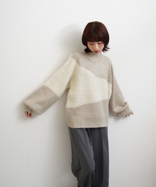Chillfar(チルファー)の「ニュアンスモックネックニット(ニット/セーター・レディース・ダークグレー/グレー/グレー系その他・FREE)」の14枚目の写真