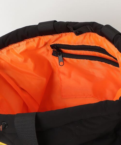 KiU（キウ）の「キウ KiU PADDED DRAWSTRING TOTEBAG_（トートバッグ・メンズ・その他・ONE SIZE）」の5枚目の写真