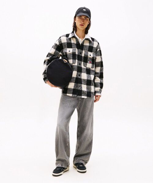 tommy jeans(トミー ジーンズ)の「チェックオーバーシャツ(シャツ/ブラウス・メンズ・ブラック・MEDIUM/X-LARGE/LARGE/SMALL)」の3枚目の写真