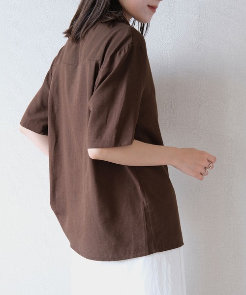 Reurie'（レウリィ）の「コットンブレンドレギュラーシャツ / 半袖 襟付き シンプル カジュアル ベーシック（シャツ/ブラウス・レディース・ベージュ/ブラウン・FREE）」の11枚目の写真