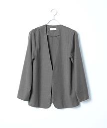 SOLAMONAT LARME（ソラモナラーム）の「ノーカラージャケット（ノーカラージャケット）」