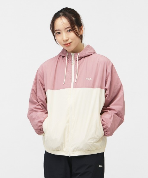 FILA（フィラ）の「【別注】フィラ FILA レディース裏トリコット起毛ウィンドジャケット 限定コラボ（ナイロンジャケット・レディース・スモークピンク/ダークグリーン/ネイビー・S/M/L/XL）」の3枚目の写真
