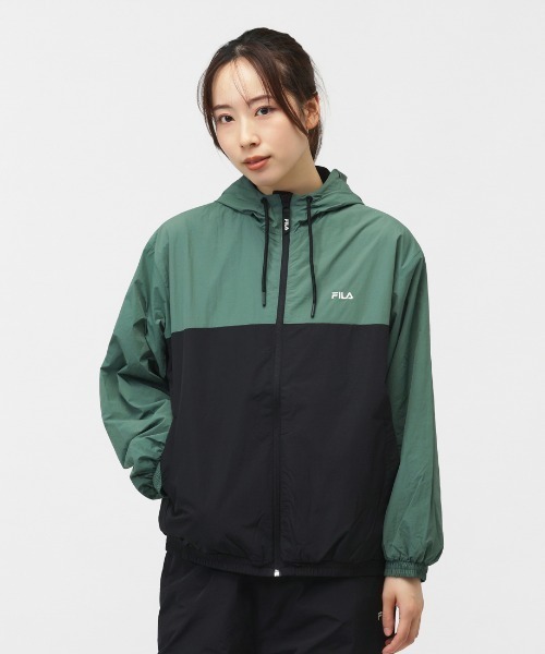 FILA（フィラ）の「【別注】フィラ FILA レディース裏トリコット起毛ウィンドジャケット 限定コラボ（ナイロンジャケット・レディース・スモークピンク/ダークグリーン/ネイビー・S/M/L/XL）」の2枚目の写真