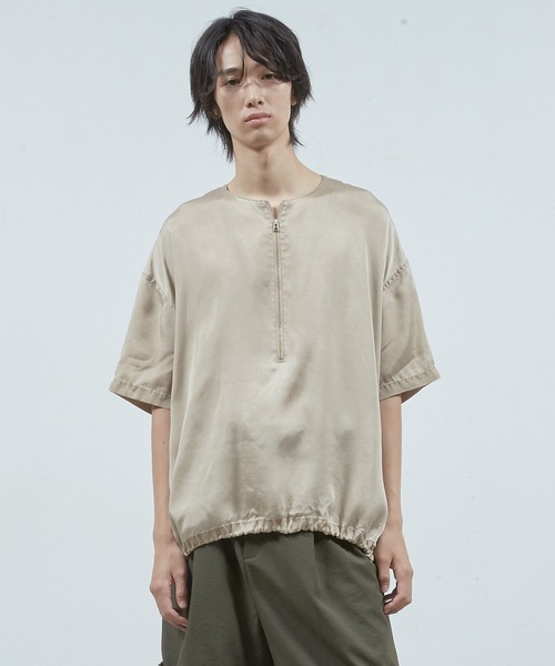 Dulcamara（ドゥルカマラ）の「ピグメントBioキュプラ ZipT（Tシャツ/カットソー・メンズ・ベージュ/ネイビー/チャコールグレー・0/1）」の2枚目の写真