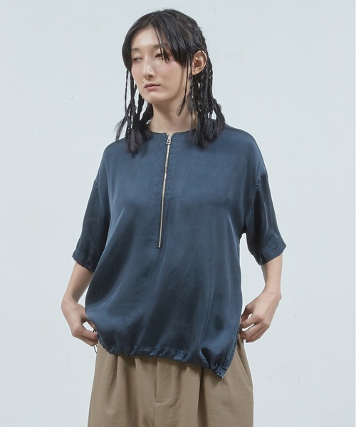 Dulcamara（ドゥルカマラ）の「ピグメントBioキュプラ ZipT（Tシャツ/カットソー・メンズ・ベージュ/ネイビー/チャコールグレー・0/1）」の3枚目の写真