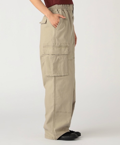 Dickies(ディッキーズ)の「カーゴパンツ(その他パンツ・レディース・ベージュ・26/27/28/29)」の6枚目の写真