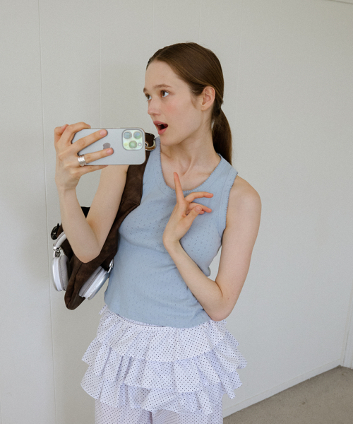 LETERIE(レテリー)の「BASIC FLOWER SLEEVELESS_BLUE(Tシャツ/カットソー・レディース・ブルー・FREE)」の2枚目の写真