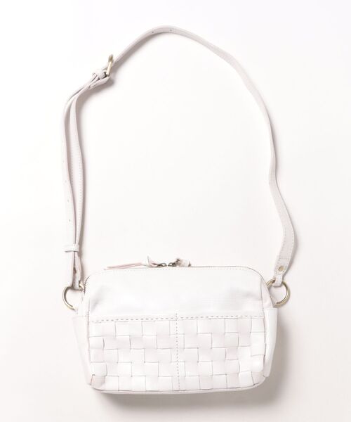 PEAKS PEAK(ピークスピーク)の「ピークスピーク PEAKS PEAK / 牛革レザーメッシュボディショルダー(ショルダーバッグ・レディース・キャメル/ブラック/アイボリー/シルバー・FREE)」の2枚目の写真