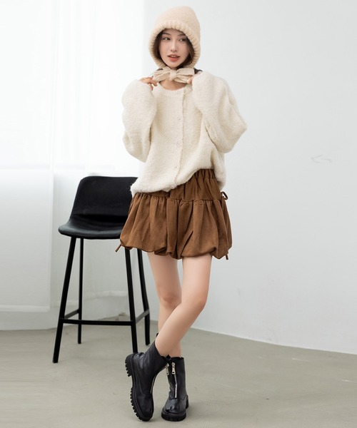 DAY CLOSET（デイ クローゼット）の「【前開き/中厚手】ふわっとあったか甘め仕上げ。長袖クリアボタンブークレニットカーディガン レディース（カーディガン/ボレロ・レディース・アイボリー・FREE）」の2枚目の写真