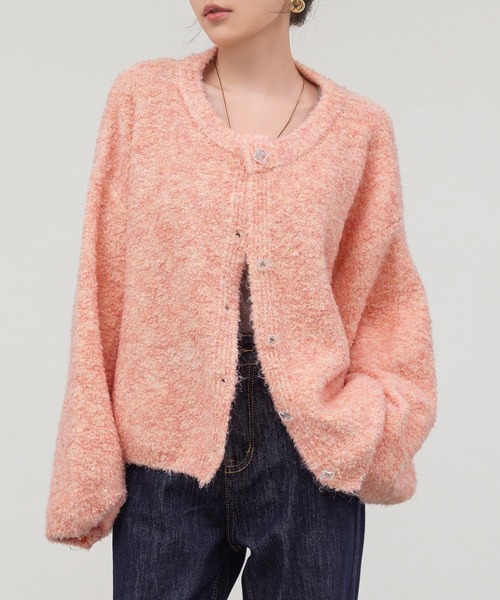 DAY CLOSET（デイ クローゼット）の「【前開き/中厚手】ふわっとあったか甘め仕上げ。長袖クリアボタンブークレニットカーディガン レディース（カーディガン/ボレロ・レディース・アイボリー・FREE）」の3枚目の写真