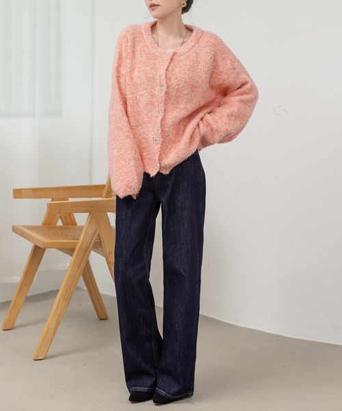 DAY CLOSET（デイ クローゼット）の「【前開き/中厚手】ふわっとあったか甘め仕上げ。長袖クリアボタンブークレニットカーディガン レディース（カーディガン/ボレロ・レディース・アイボリー・FREE）」の6枚目の写真