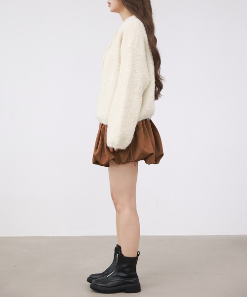 DAY CLOSET（デイ クローゼット）の「【前開き/中厚手】ふわっとあったか甘め仕上げ。長袖クリアボタンブークレニットカーディガン レディース（カーディガン/ボレロ・レディース・アイボリー・FREE）」の11枚目の写真