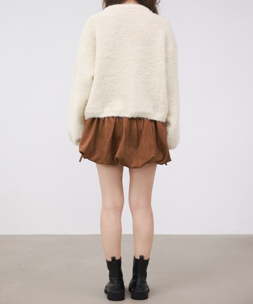 DAY CLOSET（デイ クローゼット）の「【前開き/中厚手】ふわっとあったか甘め仕上げ。長袖クリアボタンブークレニットカーディガン レディース（カーディガン/ボレロ・レディース・アイボリー・FREE）」の12枚目の写真