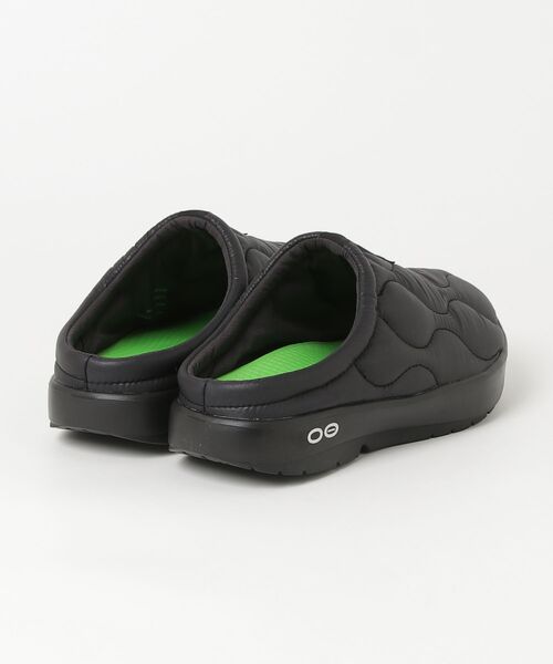 OOFOS(ウーフォス)の「OOFOS/ウーフォス/Men's OOcoozie Thermo Mule(スリッポン・メンズ・ブラック・9/7/8)」の2枚目の写真