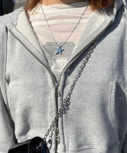 Ray BEAMS(レイビームス)の「スター スネークチェーン ネックレス(ネックレス・レディース・シルバー・ONE SIZE)」の5枚目の写真