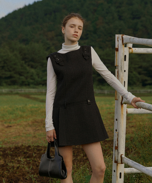 SCALLOP FUZZY MINI DRESS [BLACK]