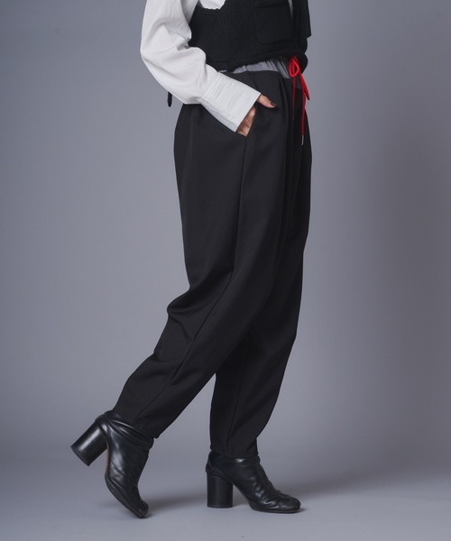 terrace（テラス）の「バイカラーブロッキングツータックパンツ（その他パンツ・レディース・ブラウン/ブラック/カーキ・MEDIUM）」の11枚目の写真