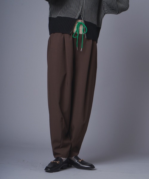 terrace（テラス）の「バイカラーブロッキングツータックパンツ（その他パンツ・レディース・ブラウン/ブラック/カーキ・MEDIUM）」の17枚目の写真